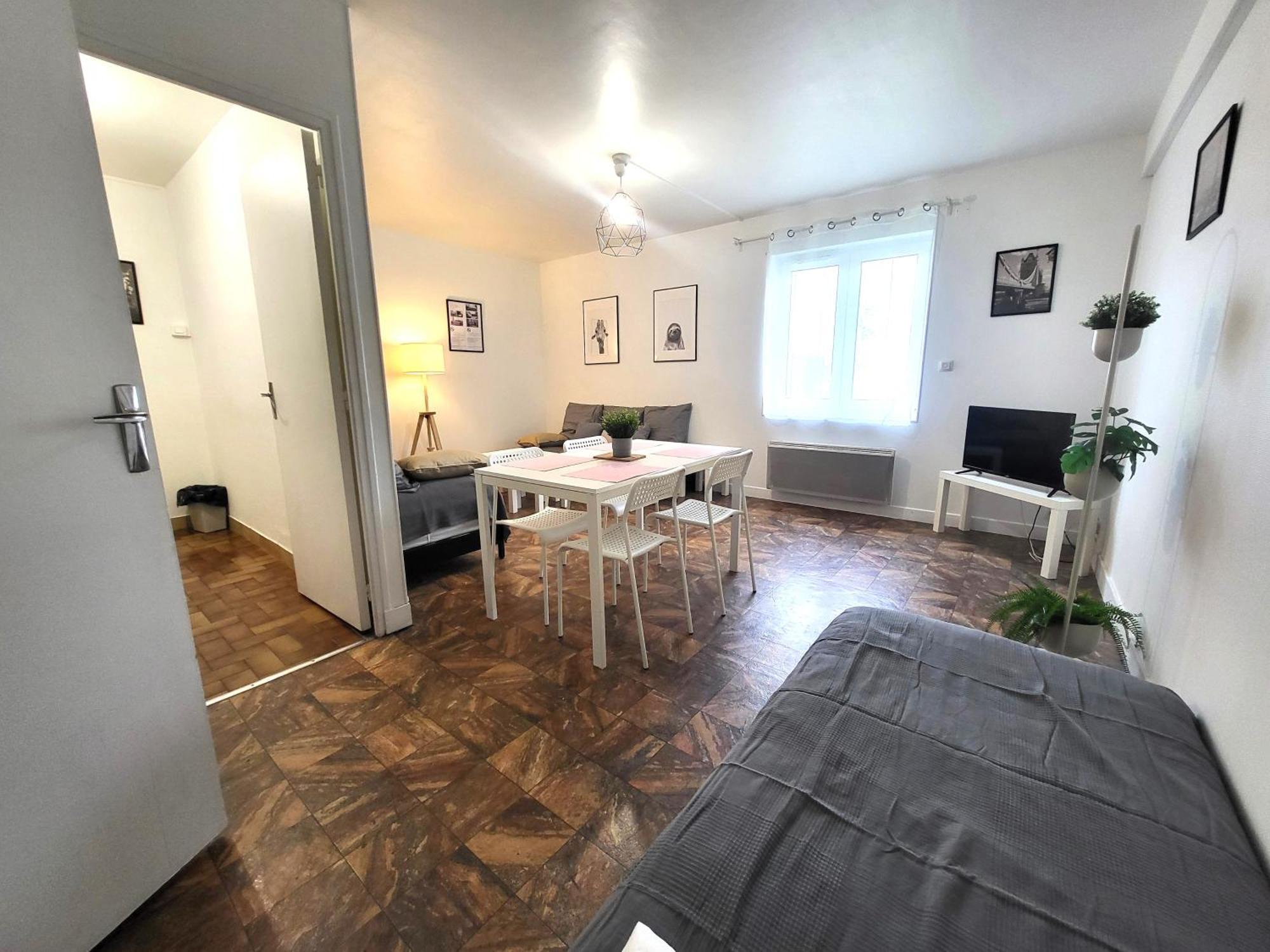 St-Quentin-En-Yvelines Plusieurs Appartements Avec Parking Trappes Ngoại thất bức ảnh