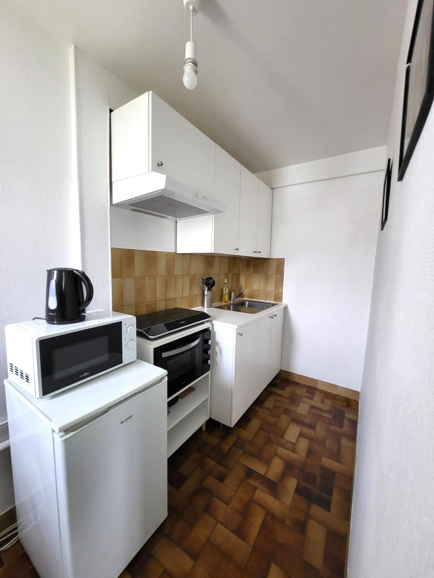 St-Quentin-En-Yvelines Plusieurs Appartements Avec Parking Trappes Ngoại thất bức ảnh