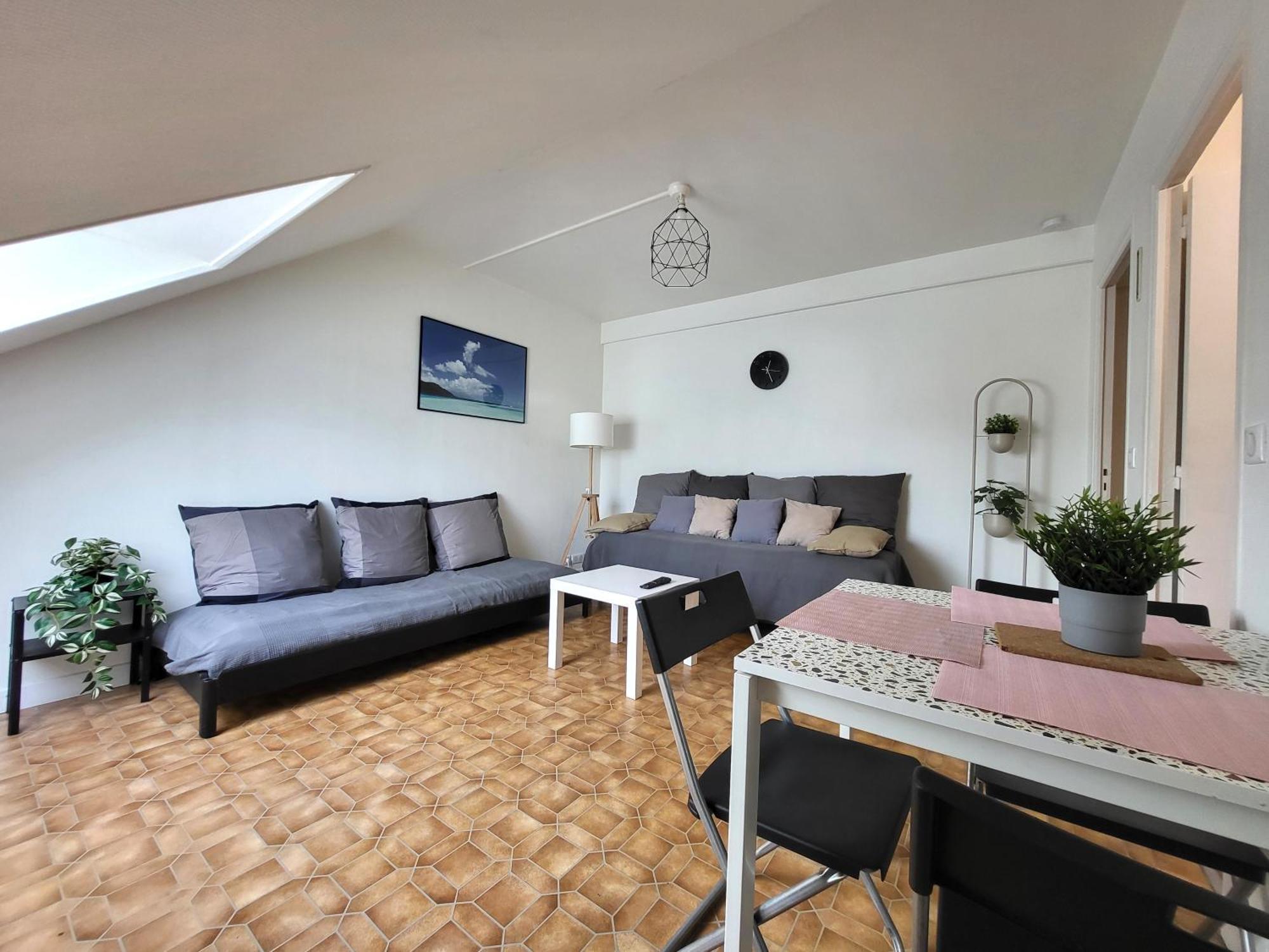 St-Quentin-En-Yvelines Plusieurs Appartements Avec Parking Trappes Ngoại thất bức ảnh