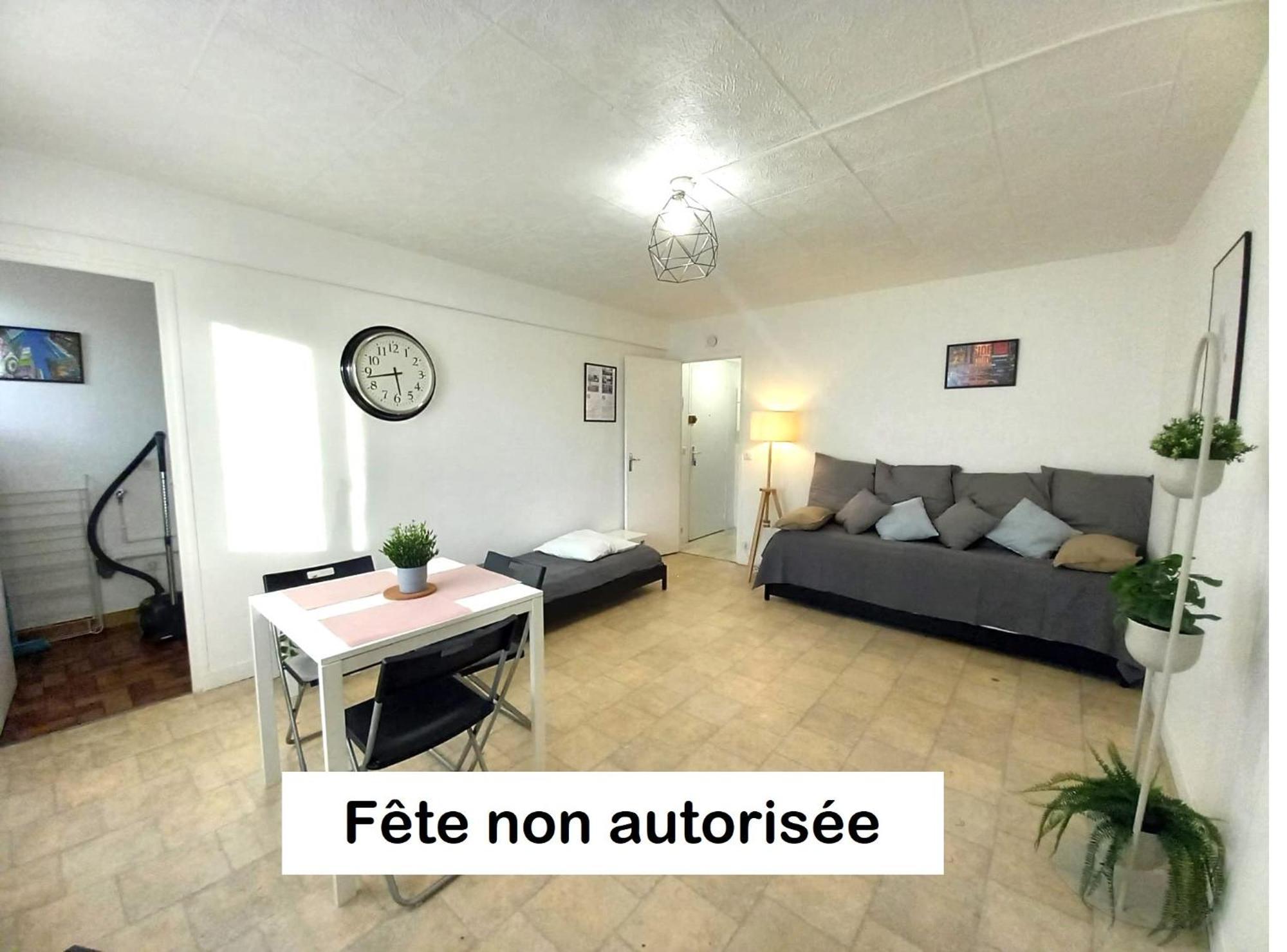 St-Quentin-En-Yvelines Plusieurs Appartements Avec Parking Trappes Phòng bức ảnh