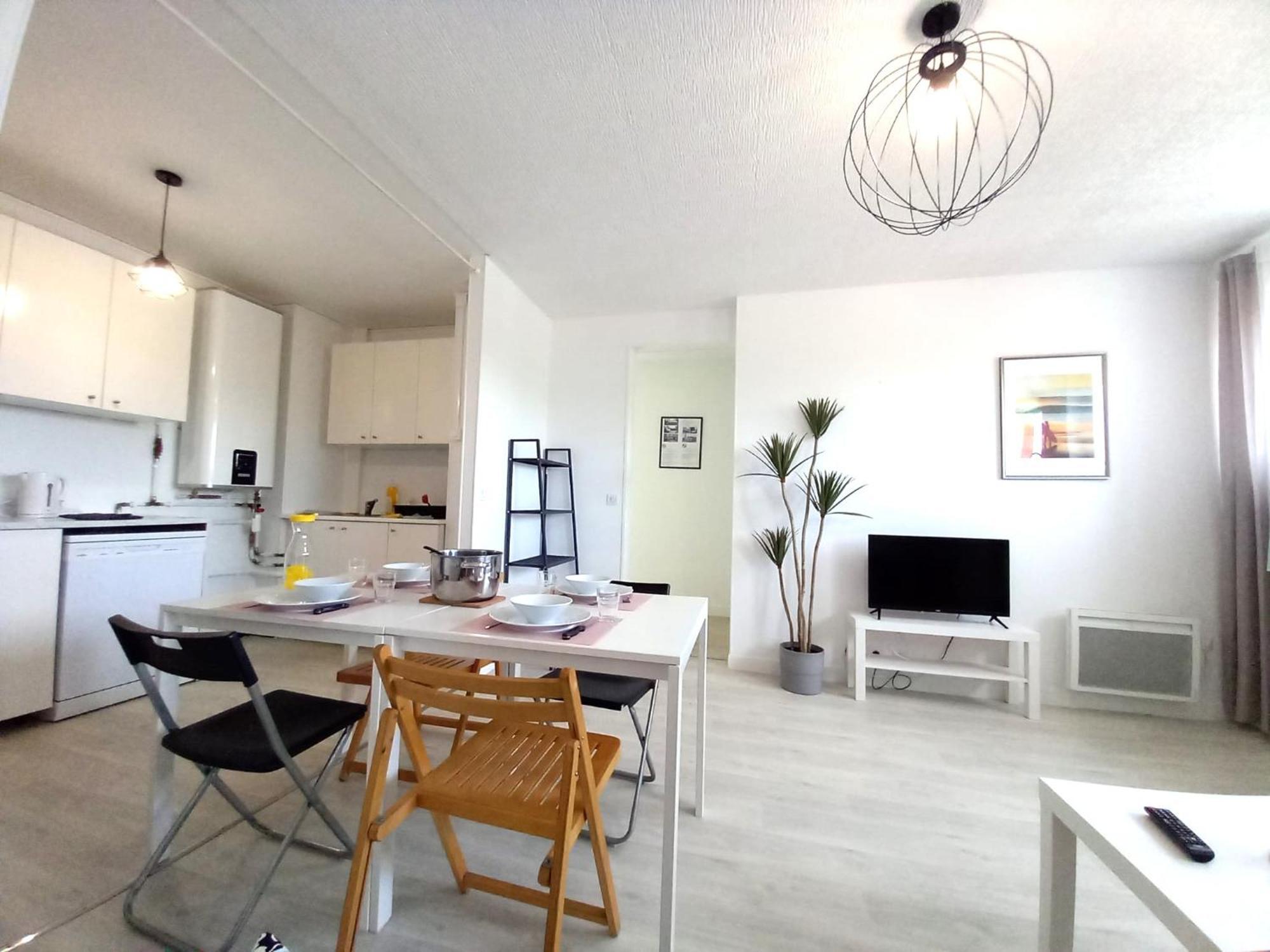 St-Quentin-En-Yvelines Plusieurs Appartements Avec Parking Trappes Phòng bức ảnh